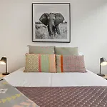 Bright Terrace Unit Next To Chapel St Dining